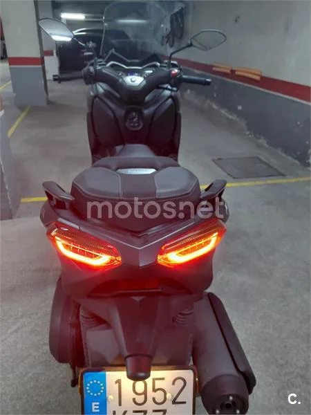 Yamaha XMAX 125 – Vista 7