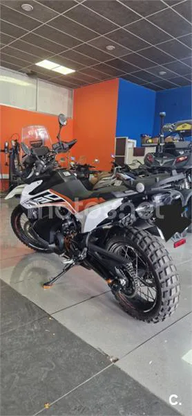 KTM 790 – Vista 6