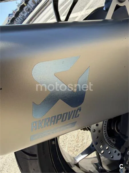 Honda CBR1000RR-R Fireblade - Vista 3