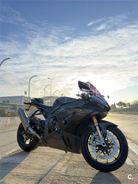 Honda CBR1000RR-R Fireblade - Vista 5