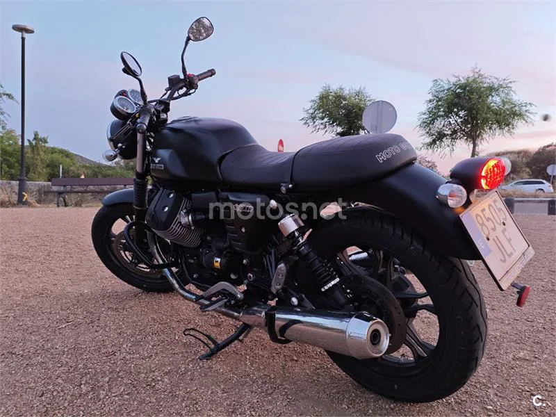 Moto Guzzi V7 II – Vista 5