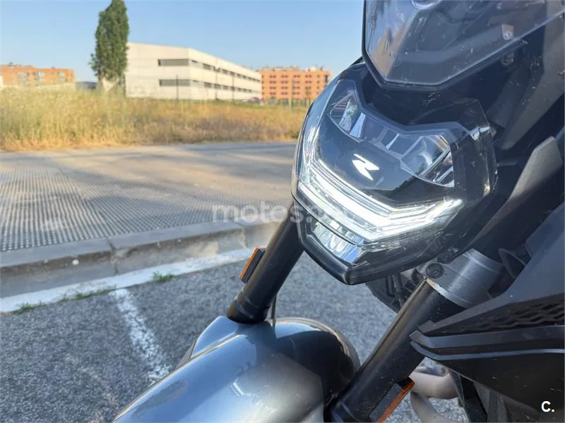 BMW F 900 R – Vista 3