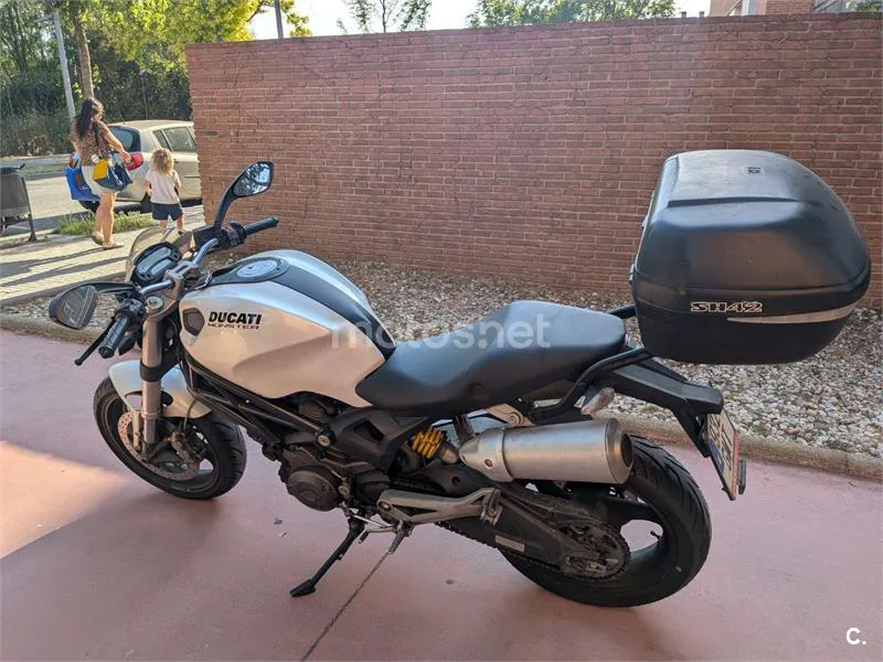Ducati Monster 696 2900 € 2009 Barcelona - 1