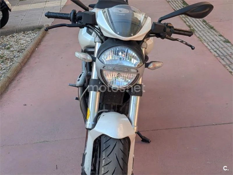 Ducati Monster 696 2900 € 2009 Barcelona - 2