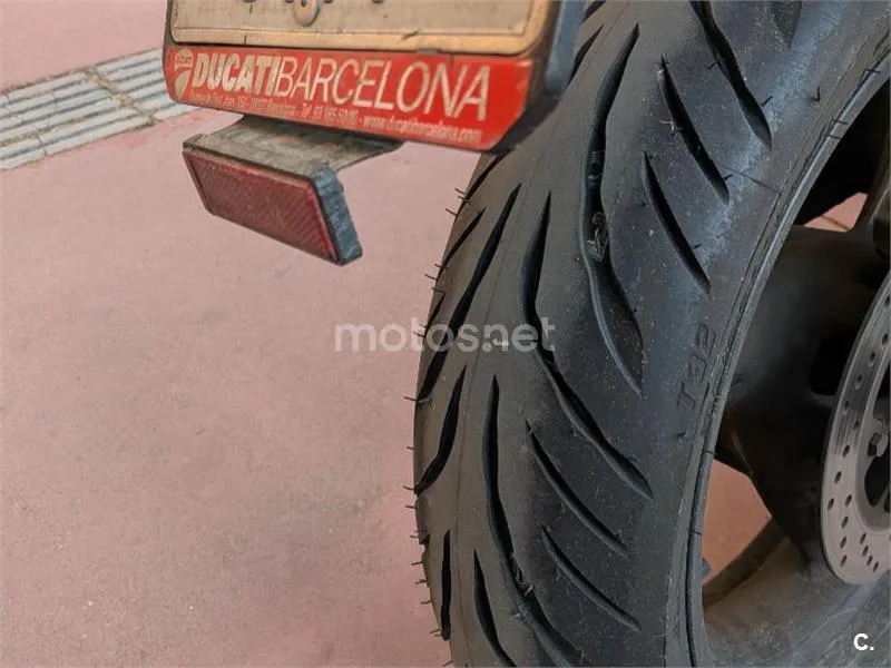 Ducati Monster 696 – Vista 4