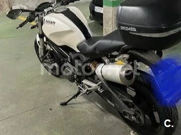 Ducati Monster 696 – Vista 5