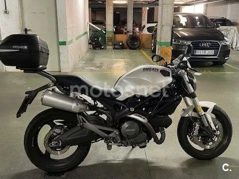 Ducati Monster 696 – Vista 6