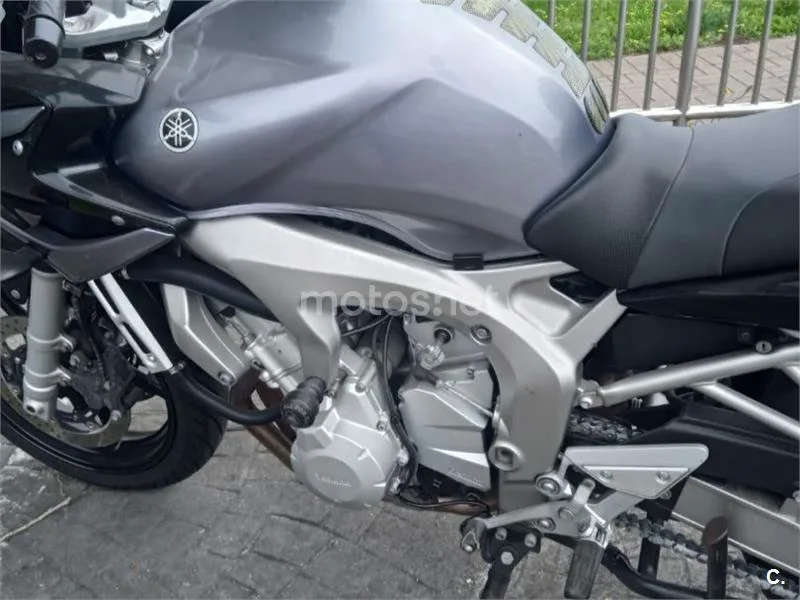 Yamaha FZ6 Fazer - Vista 7