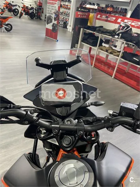 KTM 390 – Vista 5