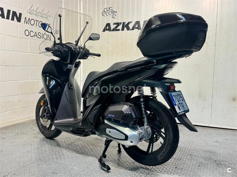 Honda SH 125i – Vista 4