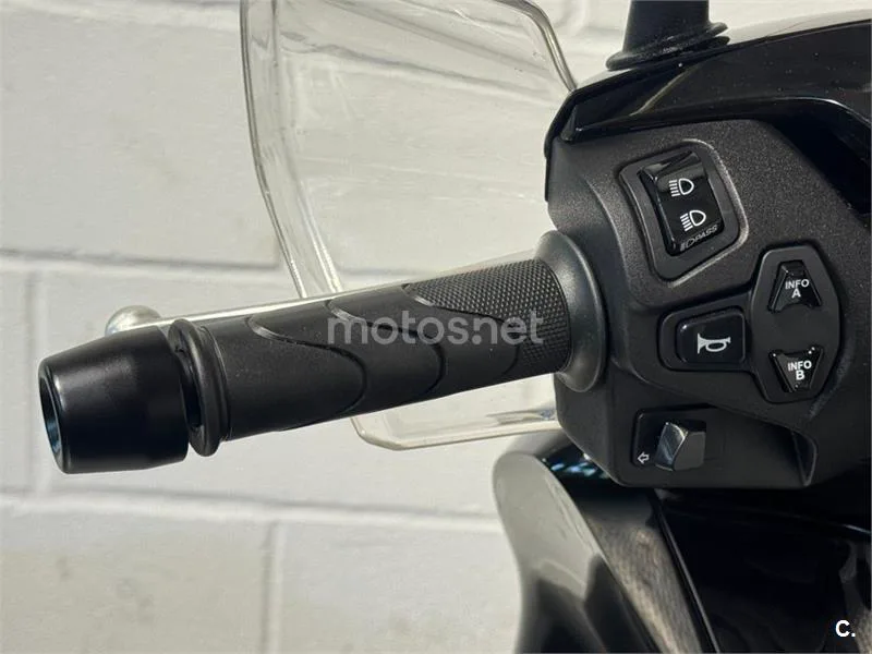 Honda SH 125i – Vista 5