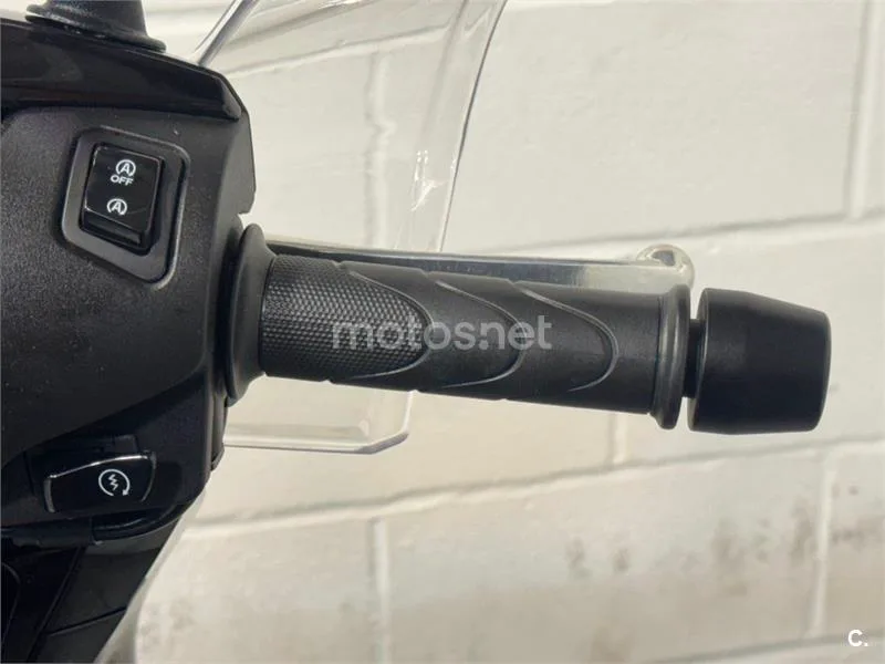 Honda SH 125i – Vista 7