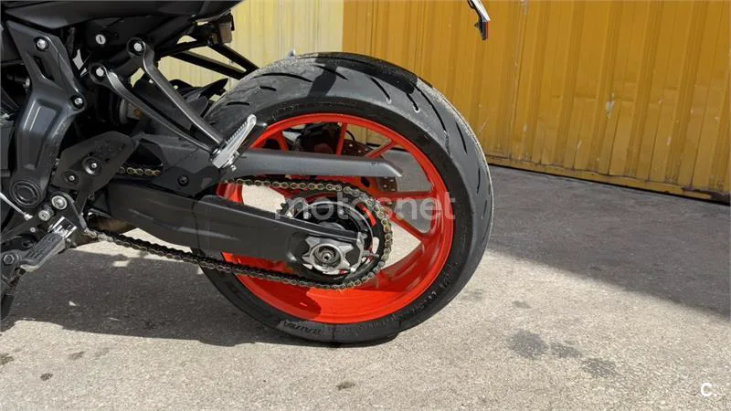 Yamaha MT-07 – Vista 5