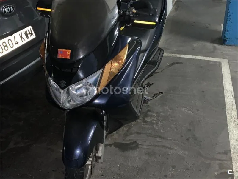 Suzuki Burgman 400 2500 € 2004 Cantabria - 2