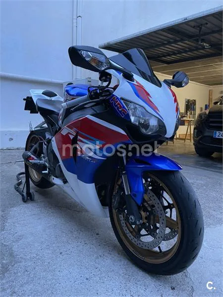 Honda CBR 1000 RR Fireblade – Vista 8