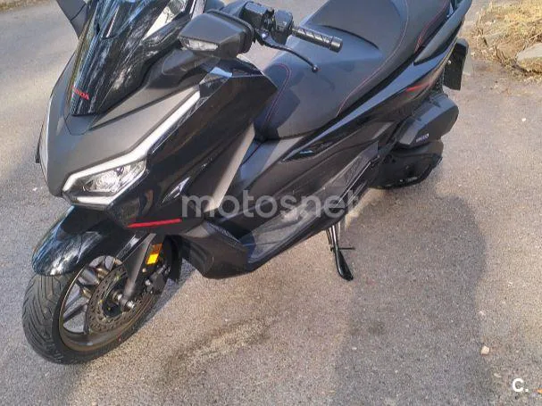 Honda Forza 125 - Vista 5