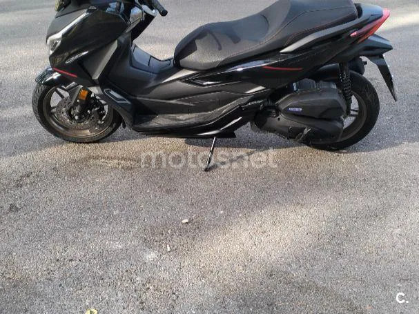 Honda Forza 125 - Vista 6
