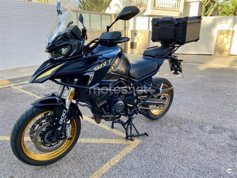 QJ Motor SRT 900 SX – Vista 8