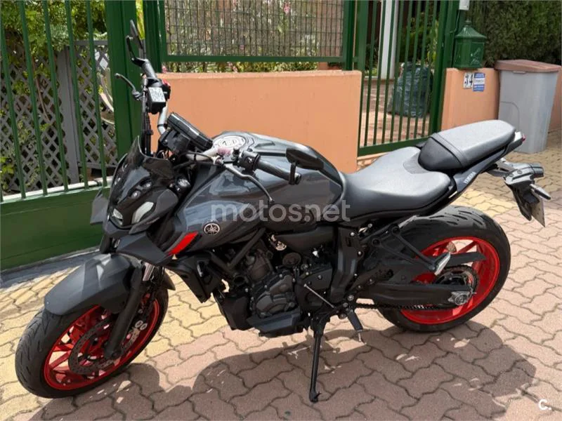 Yamaha MT-07 - Vista 4