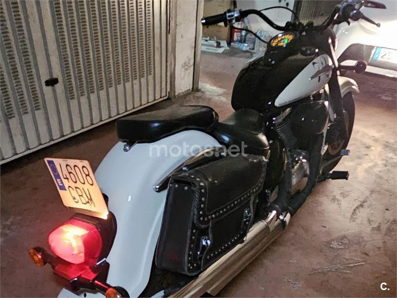 Suzuki VL 800 Intruder Volusia – Vista 4