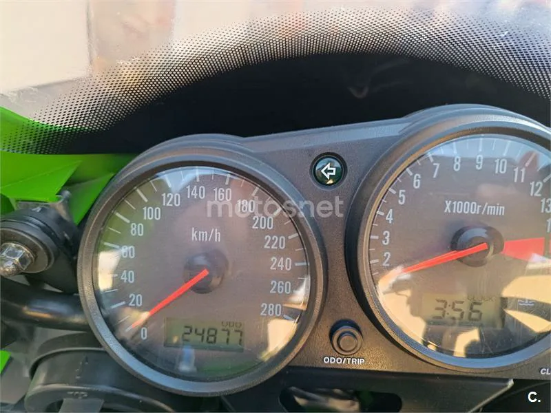 Kawasaki Ninja ZX-6R – Vista 3