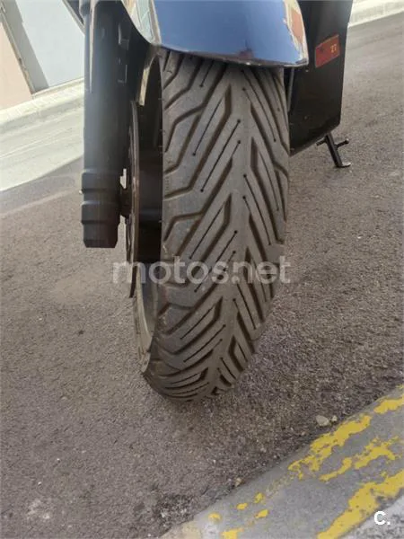 Yamaha XMAX 250 – Vista 4