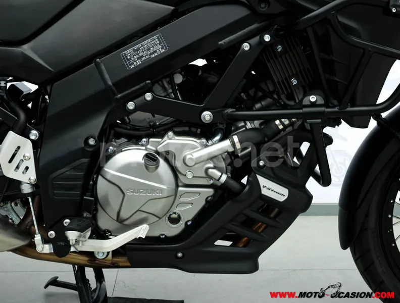 Suzuki V-Strom 650 XT – Vista 5