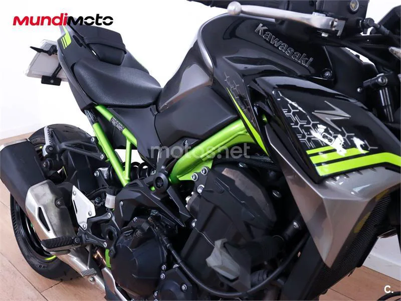 Kawasaki Z900 – Vista 19