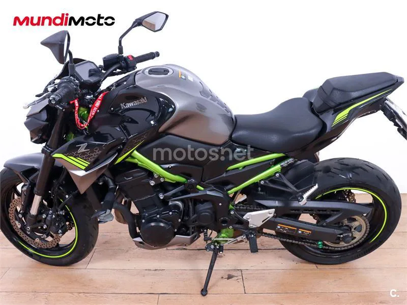 Kawasaki Z900 – Vista 6