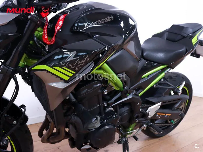 Kawasaki Z900 – Vista 10