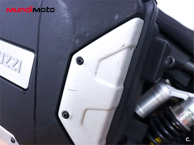 Moto Guzzi V85 TT – Vista 21