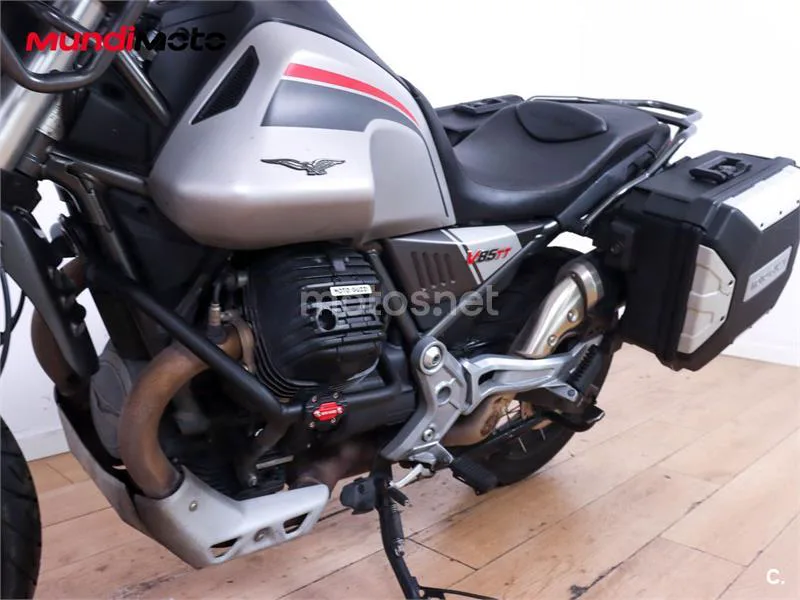 Moto Guzzi V85 TT – Vista 10