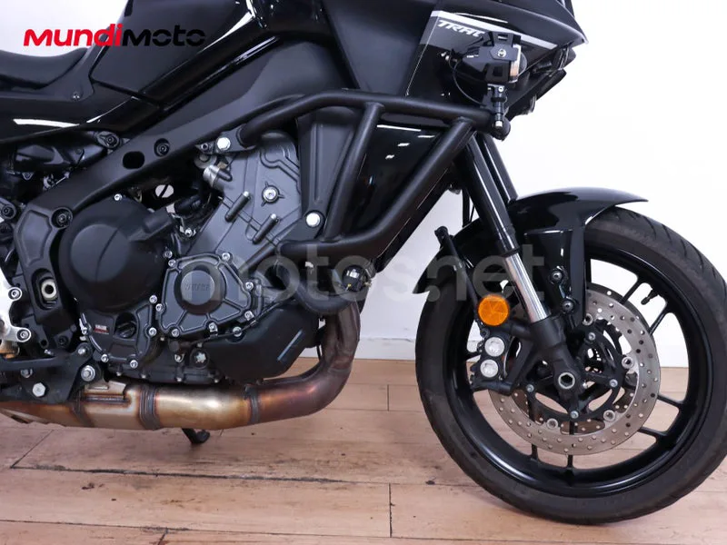 Yamaha Tracer 9 – Vista 17