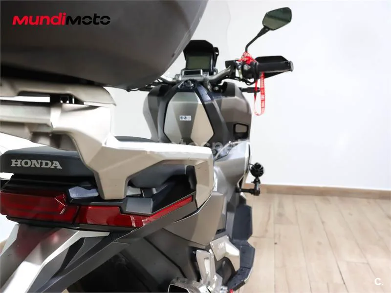 Honda X-ADV – Vista 4