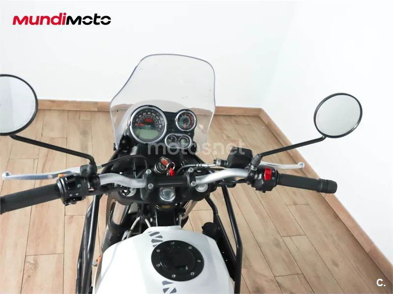 Royal Enfield Himalayan 410 – Vista 11