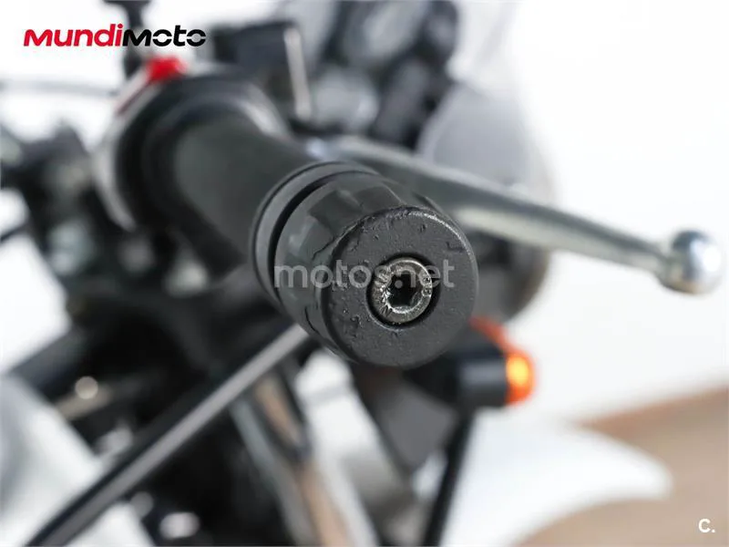 Royal Enfield Himalayan 410 – Vista 21