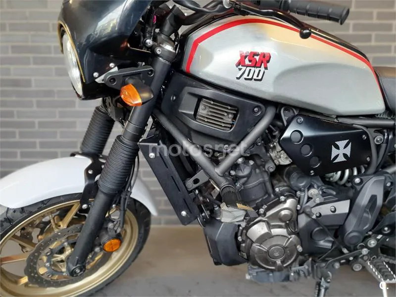 Yamaha XSR 700 – Vista 11