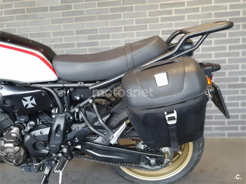 Yamaha XSR 700 – Vista 12