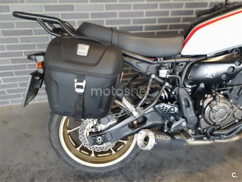 Yamaha XSR 700 – Vista 3