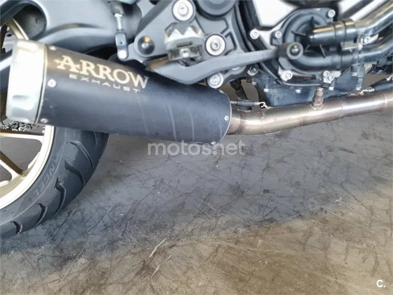 Yamaha XSR 700 – Vista 4