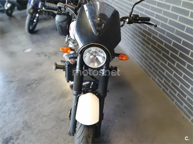 Yamaha XSR 700 – Vista 8