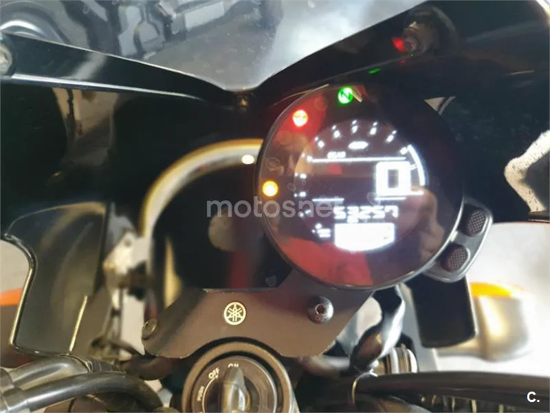 Yamaha XSR 700 – Vista 9