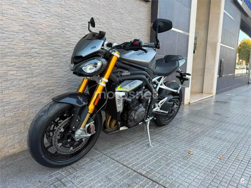 Triumph Speed Triple – Vista 6