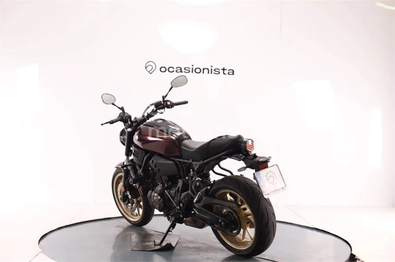 Yamaha XSR 700 – Vista 3