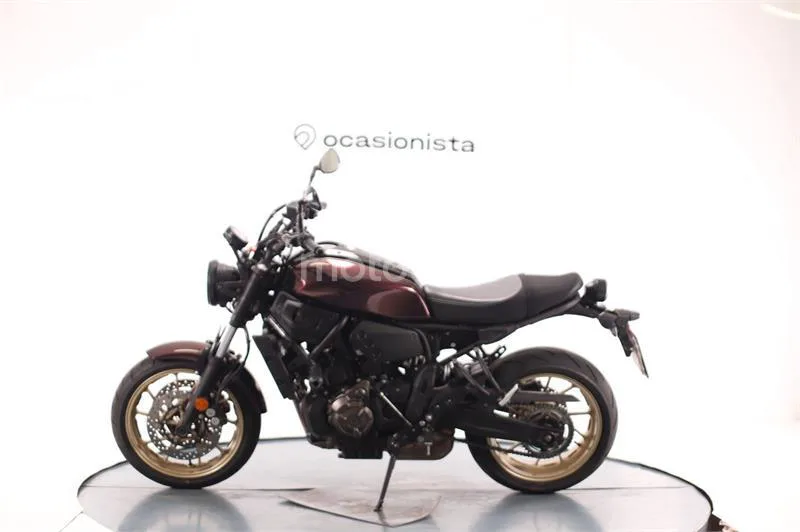 Yamaha XSR 700 – Vista 4
