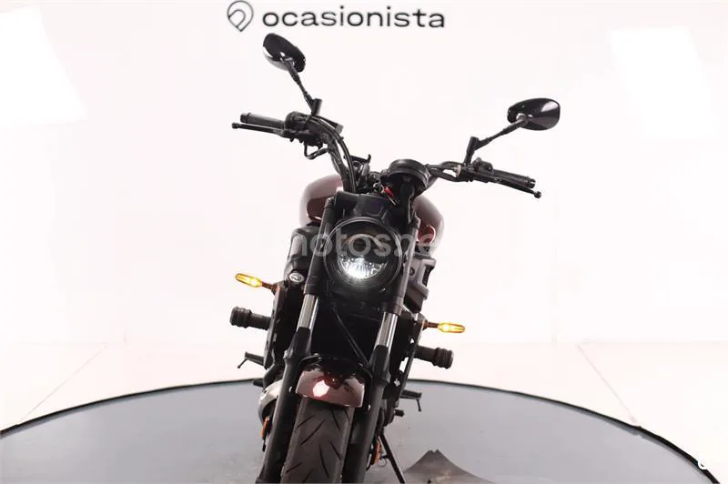 Yamaha XSR 700 – Vista 8
