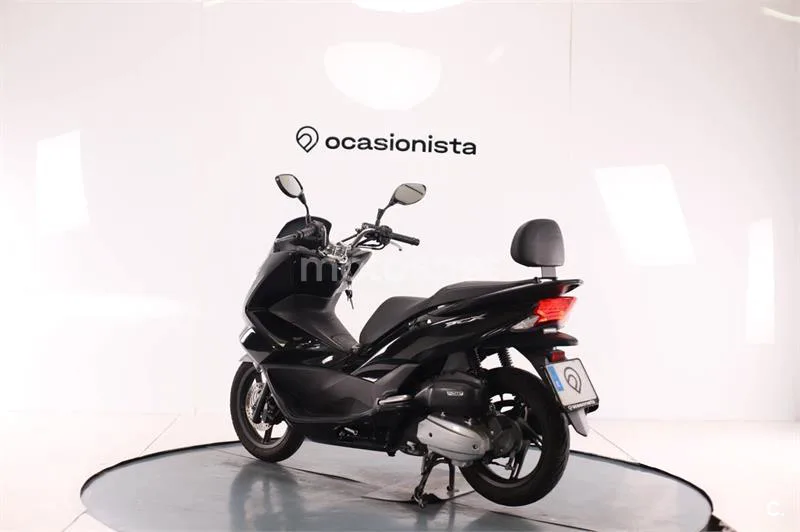 Honda PCX 125 – Vista 3