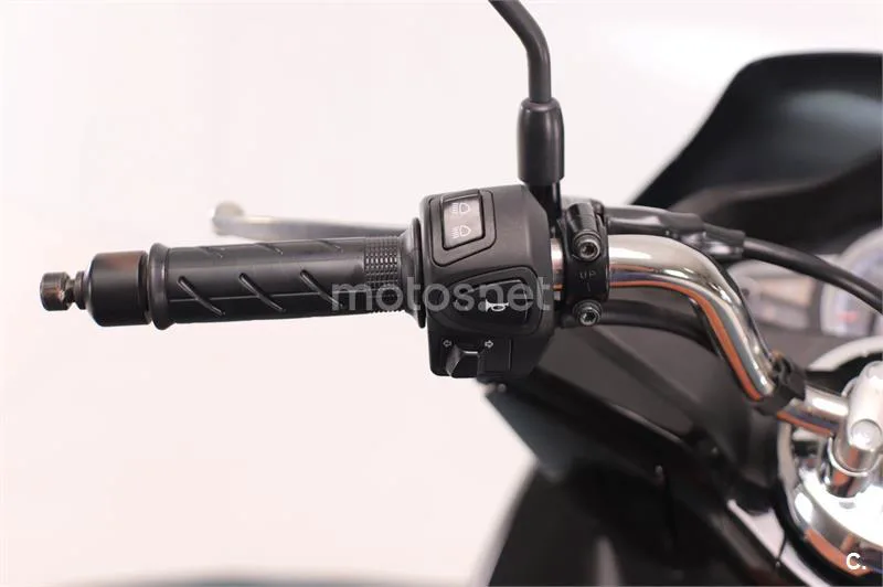 Honda PCX 125 – Vista 7