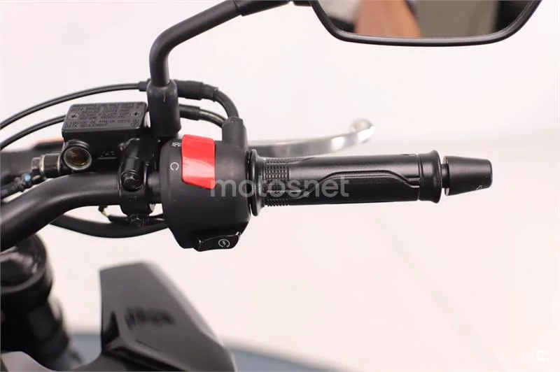 Honda CB 125 R – Vista 7