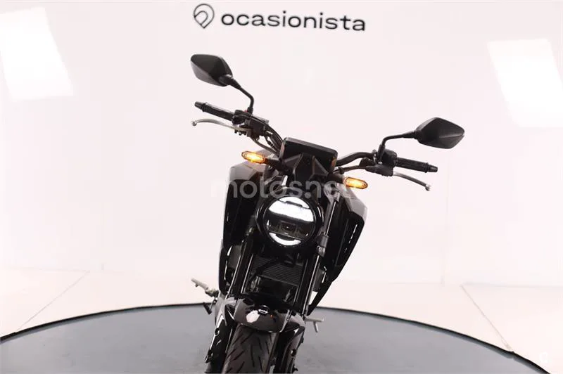 Honda CB 125 R – Vista 9